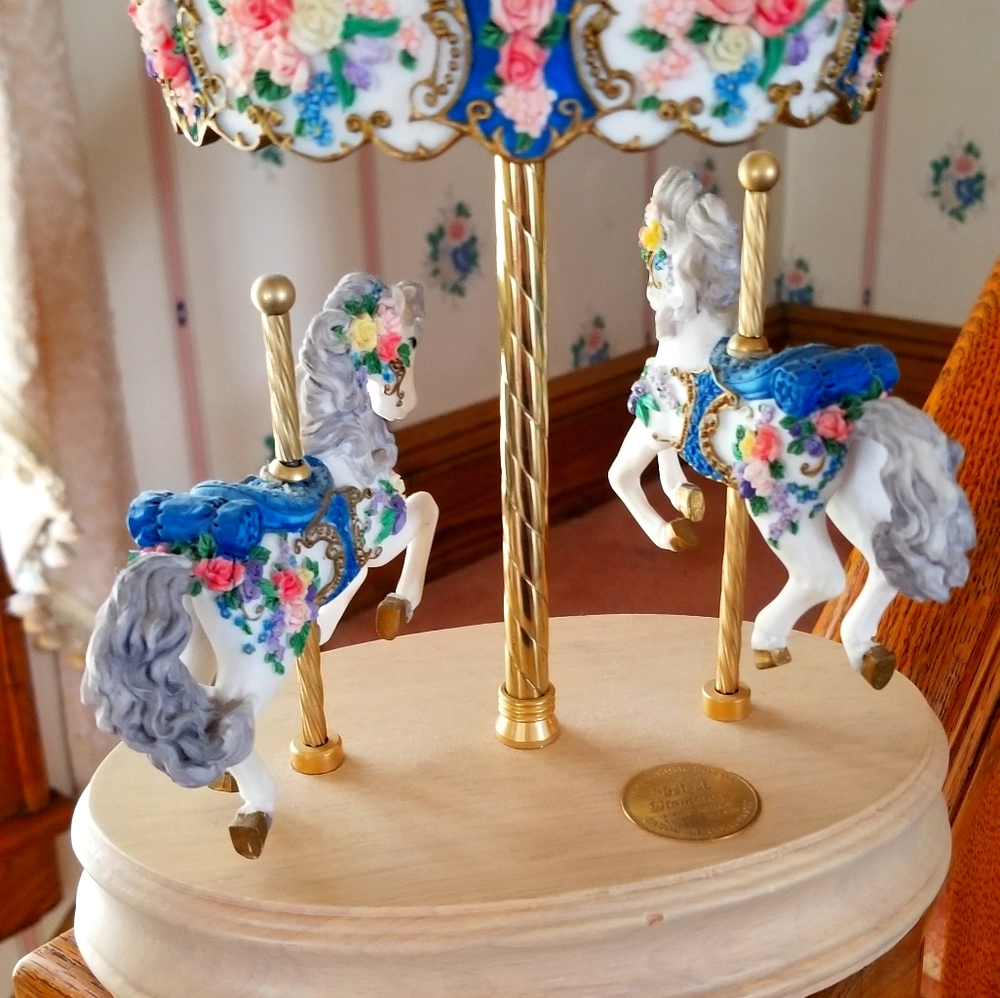 Musical carousel